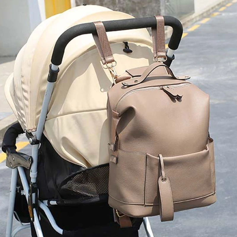 The Ultimate Guide to Keeping Your Nappy Bag Organized for First-Time Mum